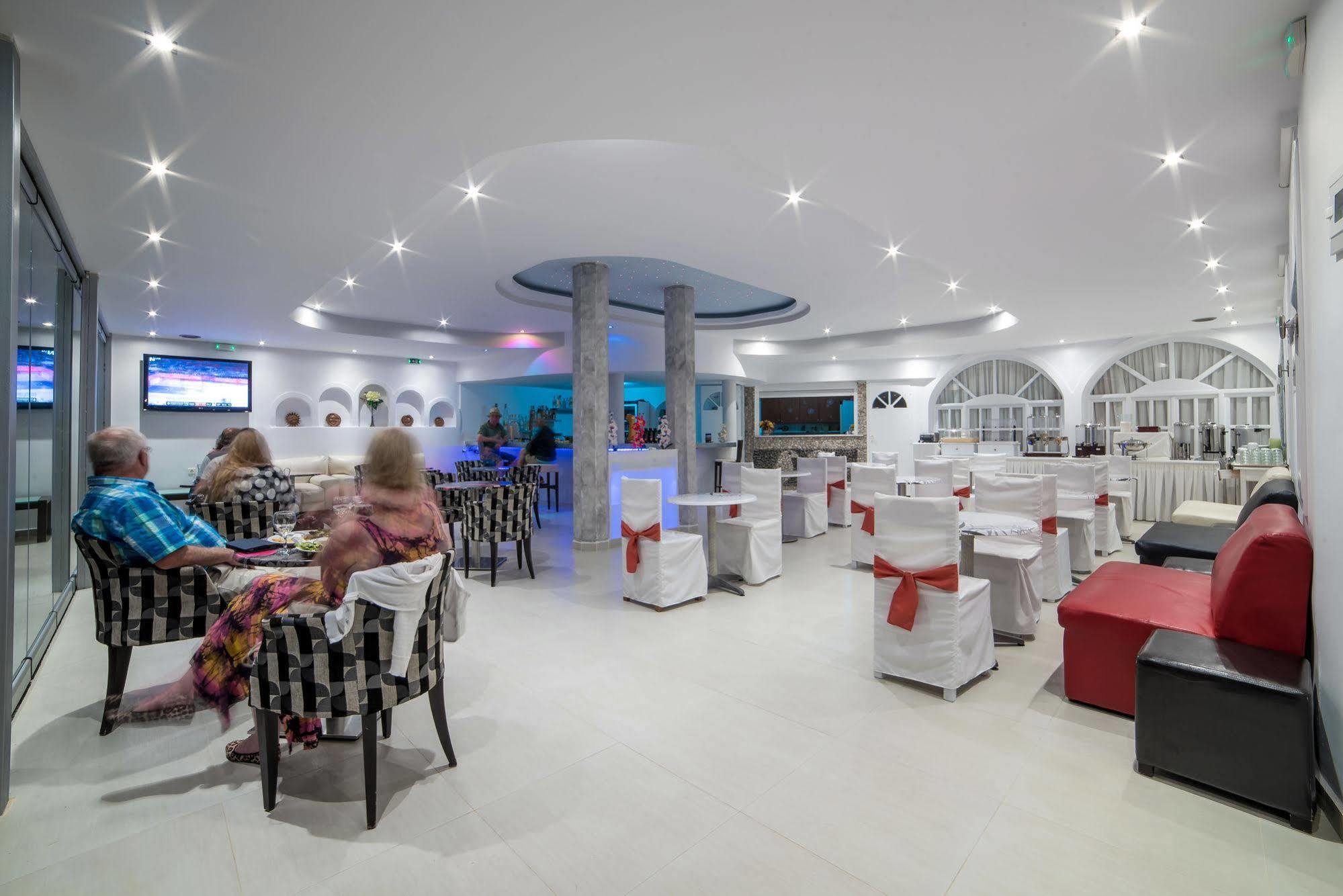 Pantheon Hotel Agios Georgios  ภายนอก รูปภาพ