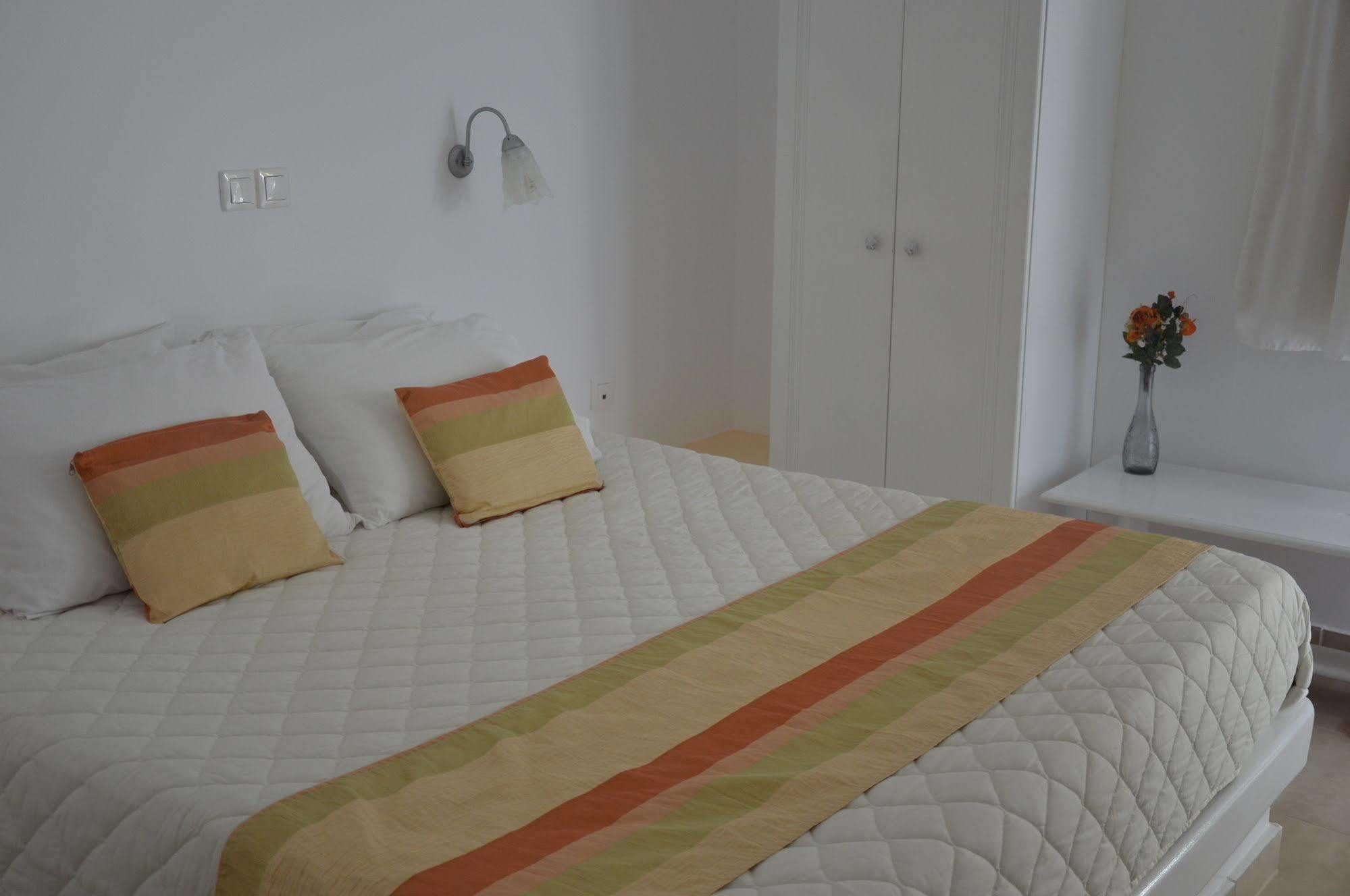Pantheon Hotel Agios Georgios  ภายนอก รูปภาพ